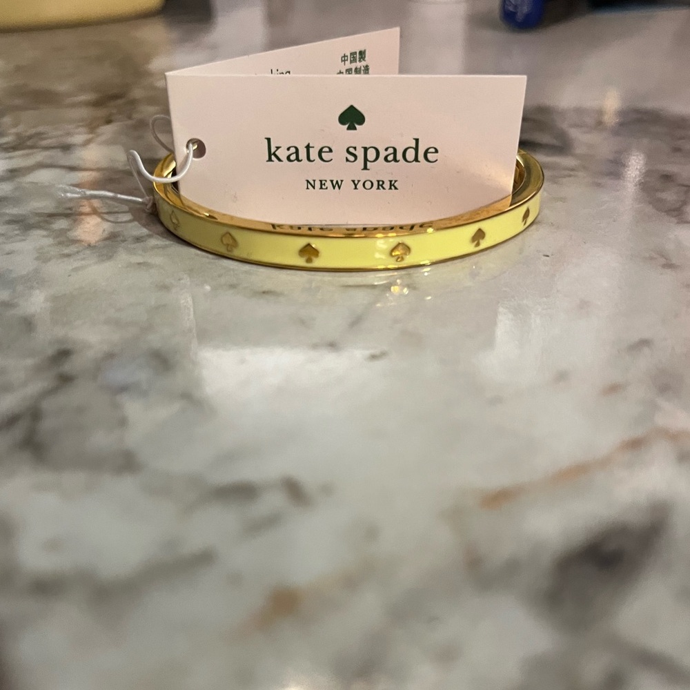 Kate Spade Spot The Spade Enamel Hinged Bangle Bracelet in Gold & Yellow NWT